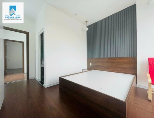 BÁN NHÀ HẺM XE HƠI HUỲNH TẤN  PHÁT QUẬN 7.