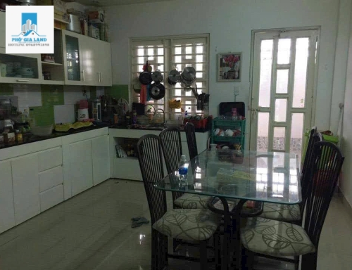 NHÀ MỚI HIỆN ĐẠI SHR, HẺM XE TẢI. 1806 THỊ TRẤN NHÀ BÈ.