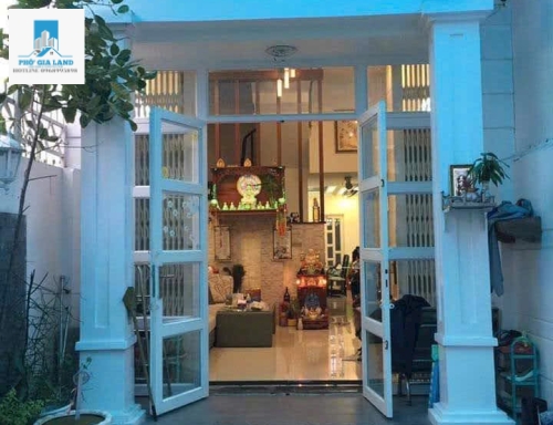  NHÀ MỚI HIỆN ĐẠI SHR, HẺM XE TẢI. 1806 THỊ TRẤN NHÀ BÈ.