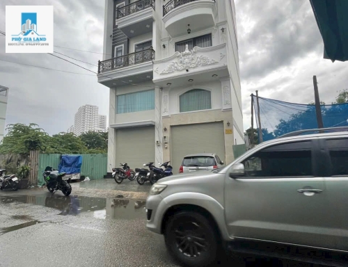 NHÀ 5 TẦNG -  P.TÂN HƯNG, QUẬN 7 - CẠNH KDC HIMLAM - CÓ THANG MÁY.