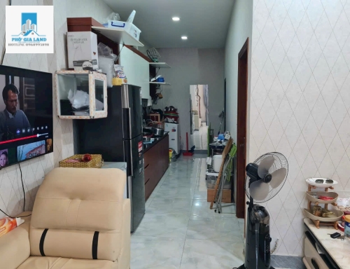 CẦN BÁN GẤP NHÀ HẺM VƯỜN ĐIỀU TÂN QUY, QUẬN 7.     