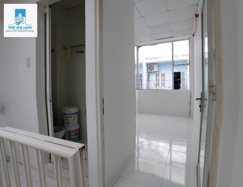 Cần bán nhà gấp giảm 300 triệu GIÁ: 1,85 tỷ ( bớt xíu lộc) giảm còn 1,55 tỷ