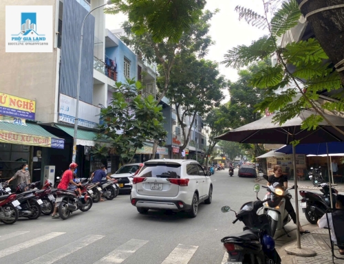 Mặt Tiền Đ𝘂̛𝗼̛̀𝗻𝗴 𝘀𝗼̂́ 𝟮 𝐊𝐇𝐔 𝐂𝐎̂𝐍𝐆 𝐈́𝐂𝐇 - 𝐏𝐇𝐔̛𝐎̛̀𝐍𝐆 𝐏𝐇𝐔́ 𝐌𝐘̃ - 𝐐.𝟕