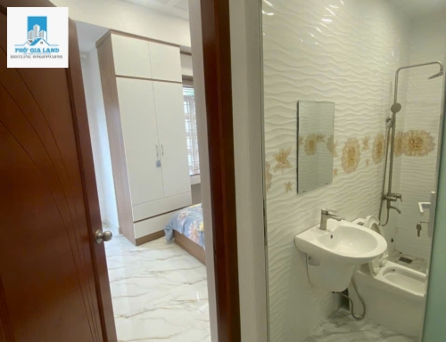 Bán nhà sổ riêng hẻm 8 m