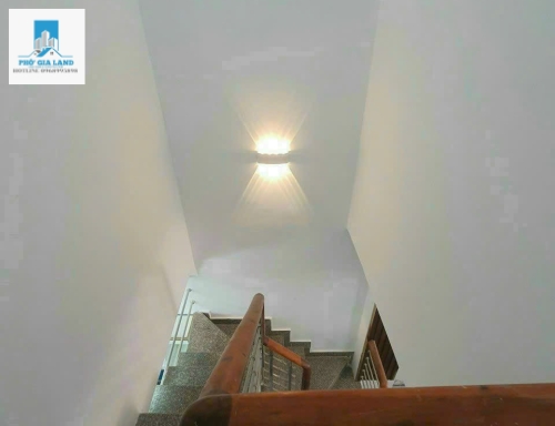 NHÀ MẶT TIỀN HẺM 2144 (thuận tiện kinh doanh mọi ngành nghề)