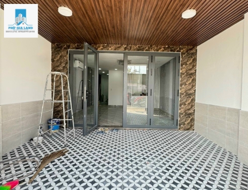  NHÀ MỚI GẦN VINCOM NAM LONG - QUẬN 7 - HẺM XE HƠI 
