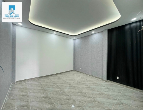  NHÀ MỚI GẦN VINCOM NAM LONG - QUẬN 7 - HẺM XE HƠI 