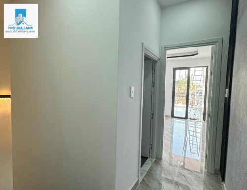  NHÀ MỚI GẦN VINCOM NAM LONG - QUẬN 7 - HẺM XE HƠI 