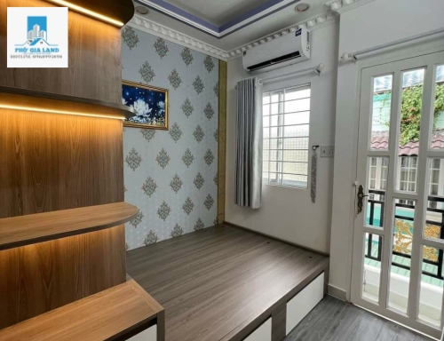 NHÀ HẺM 28/19 ĐÀO TÔNG NGUYÊN NHÀ BÈ