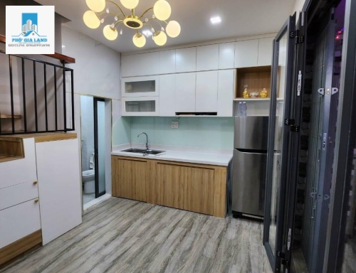 NHÀ NHỎ SỔ HỒNG RIÊNG - HẺM MAI LANG  30/51  LÂM VĂN BỀN - QUẬN 7 .