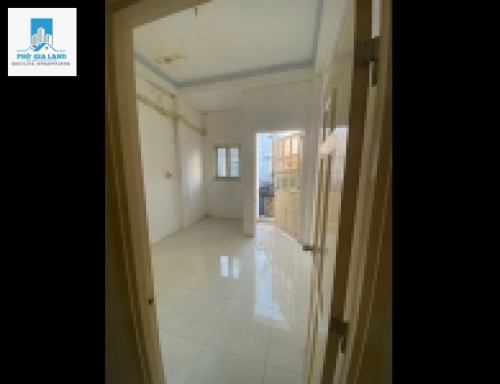 Cho thuê nhà đường xe hơi Huỳnh Tấn Phát . P Bình Thuận . Quận 7