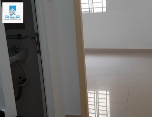 Bán nhà hẻm 630/ đường Huỳnh Tấn Phát, p.Tân Phú, Quận 7.