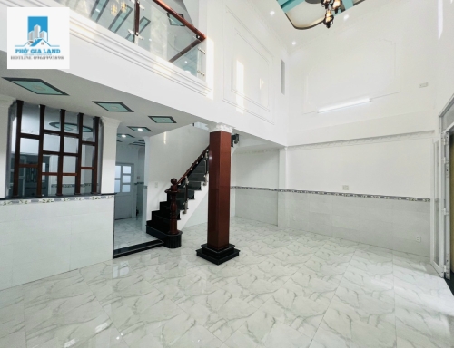  Bán nhà hẻm 2680/...Huỳnh Tấn Phát - nhà bè