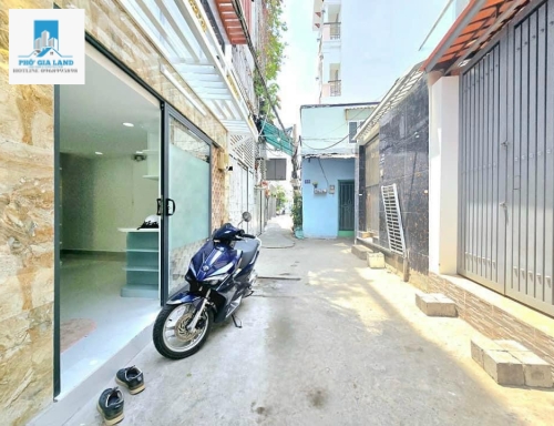 Bán nhà đsh hẻm 1115/30 cách Huỳnh Tân phát 50 m 