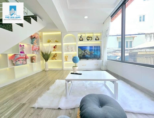 Bán nhà đsh hẻm 1115/30 cách Huỳnh Tân phát 50 m 