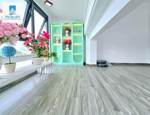 Bán nhà đsh hẻm 1115/30 cách Huỳnh Tân phát 50 m 
