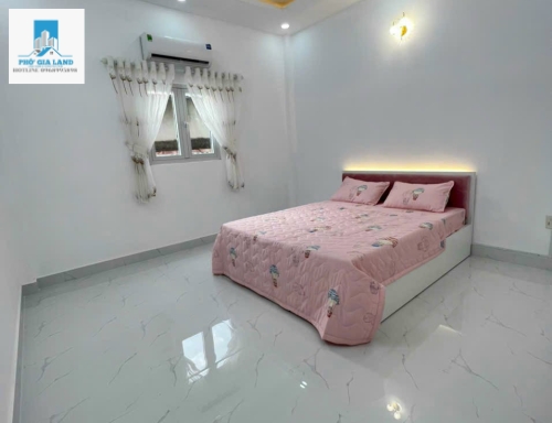 Nhà bán hẻm 2174