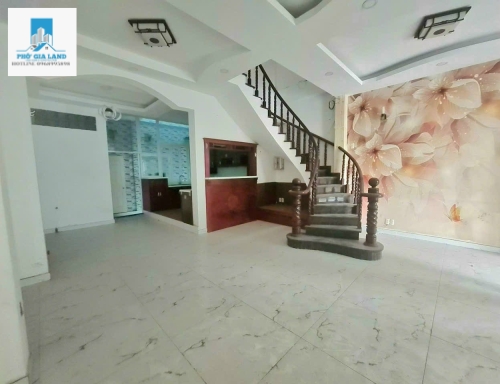  NHÀ 3 LẦU HẺM Ô TÔ 60 LÂM VĂN BỀN, P.TÂN KIỂNG