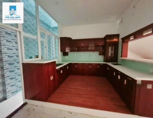  NHÀ 3 LẦU HẺM Ô TÔ 60 LÂM VĂN BỀN, P.TÂN KIỂNG