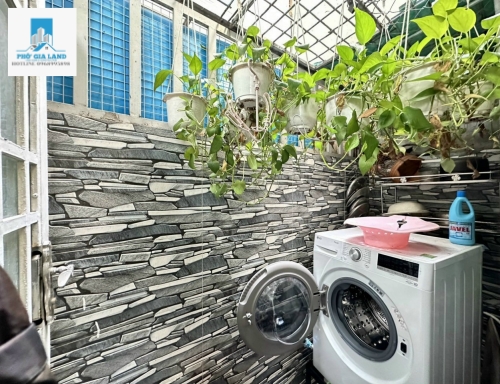 Bán nhà hẻm 88/... Nguyễn văn quỳ  cách xe hơi 300 m