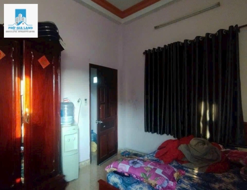 Cần bán gấp nhà hẻm 395 Htp, thị trấn nhà bè