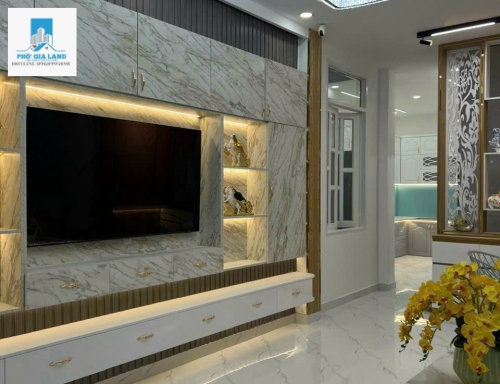 Bán nhà  xe hơi đến nơi 136 Bùi Văn Ba Quận 7