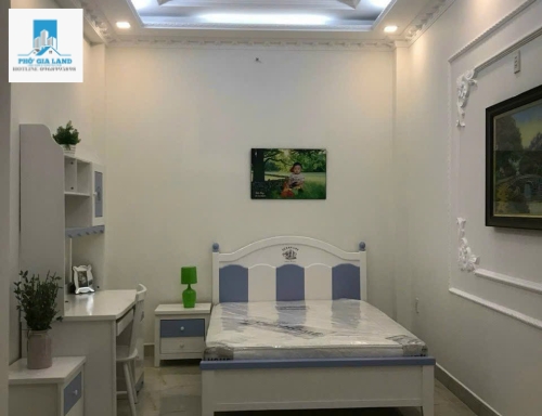 BÁN BIỆT THỰ HXH - PHƯỜNG PHÚ THUẬN, QUẬN 7 