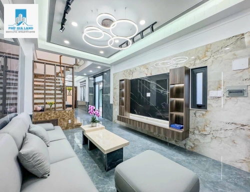 NHÀ MỚI ĐẸP - GÓC 2 MẶT TIỀN HẺM XE HƠI - P. PHÚ THUẬN - QUẬN 7 .                