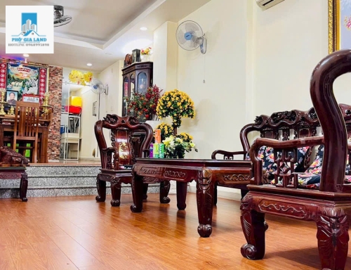 BÁN NHÀ ĐẸP - HẺM XE HƠI - CÁCH ĐƯỜNG CHÍNH 20m - GẦN KCX TÂN THUẬN - QUẬN 7.
