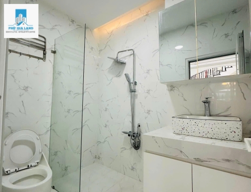 BÁN NHÀ 5 TẦNG - HẺM 1248 HUỲNH TẤN PHÁT - QUẬN 7 . NỘI THẤT CAO CẤP 