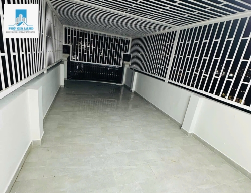 BÁN NHÀ 5 TẦNG - HẺM 1248 HUỲNH TẤN PHÁT - QUẬN 7 . NỘI THẤT CAO CẤP 
