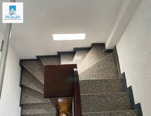 Nhà hiếm 2 lầu Hẻm xe hơi 7 chỗ đổ cửa 861 Trần Xuân Soạn P. Tân Hưng Q7