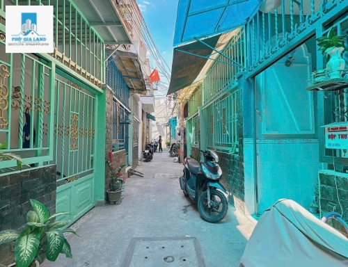 🔷 Hẻm 2074 Huỳnh tấn phát - thị trấn nhà bè .hẻm thẳng . Nhà,Hẻm ,cao ráo đảm bảo kg ngập nước.khu an ninh hàng xóm thân thiện😍😍