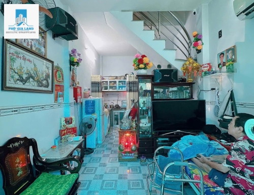 🔷 Hẻm 2074 Huỳnh tấn phát - thị trấn nhà bè .hẻm thẳng . Nhà,Hẻm ,cao ráo đảm bảo kg ngập nước.khu an ninh hàng xóm thân thiện😍😍