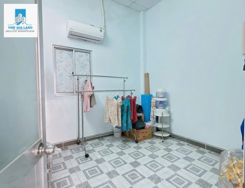 🔷 Hẻm 2074 Huỳnh tấn phát - thị trấn nhà bè .hẻm thẳng . Nhà,Hẻm ,cao ráo đảm bảo kg ngập nước.khu an ninh hàng xóm thân thiện😍😍