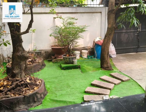 BIỆT THỰ SÂN VƯỜN KIỀU ĐÀM - P. TÂN HƯNG QUẬN 7 .