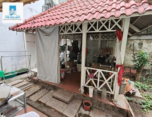 BIỆT THỰ SÂN VƯỜN KIỀU ĐÀM - P. TÂN HƯNG QUẬN 7 .
