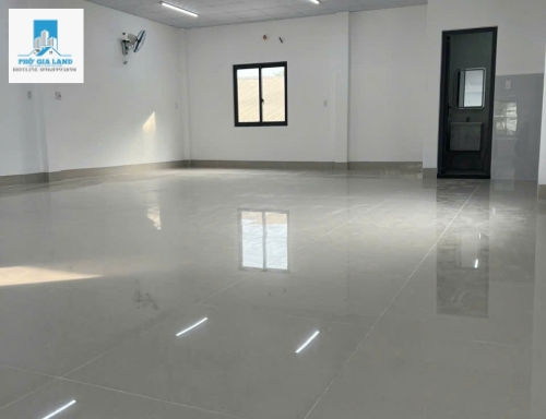 Cho thuê nhà nguyên căn mặt tiền Huỳnh Tấn Phát - trung tâm Nhà Bè 