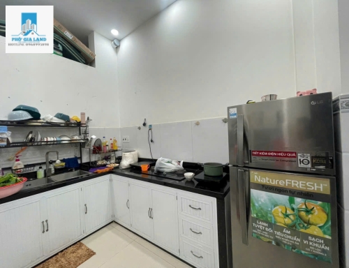 - Bán Nhà Sổ Hồng Riêng Hẻm 435 HTP , P.Tân Thuận Đông, Quận 
