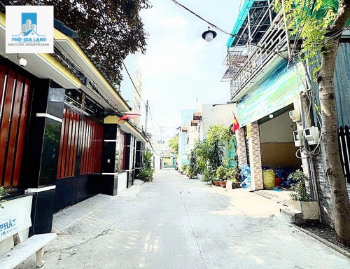 Nhà SHR Diện Tích Lớn - Đẹp Vuông Vức..!