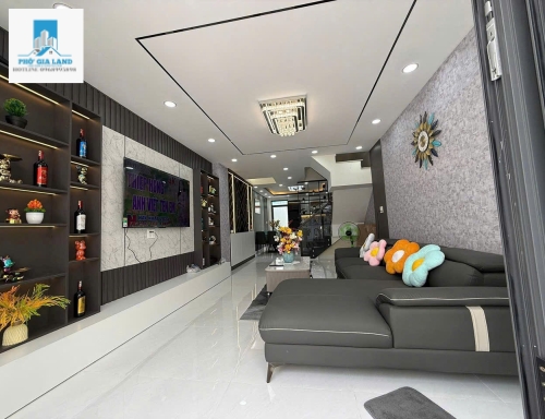 NHÀ 3 TẦNG - HẺM XE HƠI - PHƯỜNG PHÚ THUẬN - QUẬN 7 .