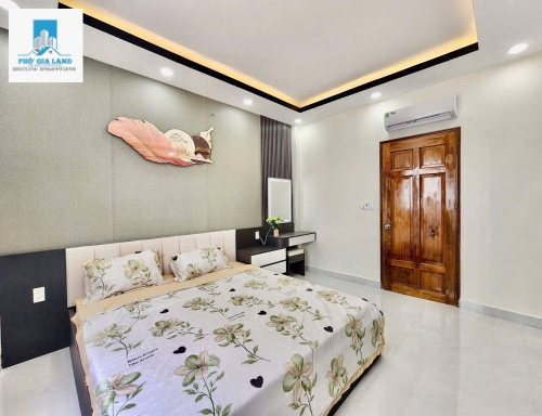 NHÀ 3 TẦNG - HẺM XE HƠI - PHƯỜNG PHÚ THUẬN - QUẬN 7 .
