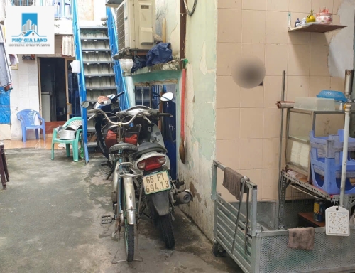 BÁN ĐẤT TẶNG NHÀ TRỌ - H ĐƯỜNG HUỲNH TẤN PHÁT - GẦN KCX TÂN THUẬN - QUẬN 7 .