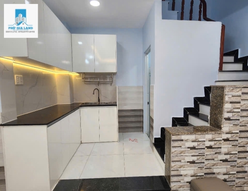 NHÀ 3 TẦNG - HUỲNH TẤN PHÁT - QUẬN 7 . 