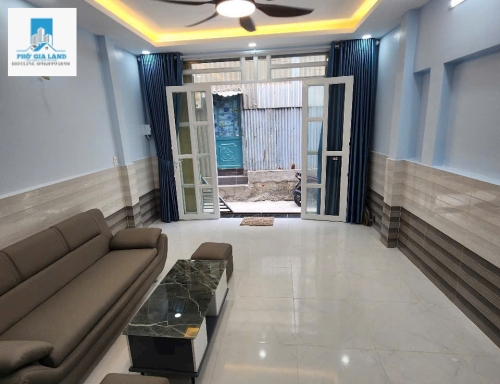 NHÀ 3 TẦNG - HUỲNH TẤN PHÁT - QUẬN 7 . 