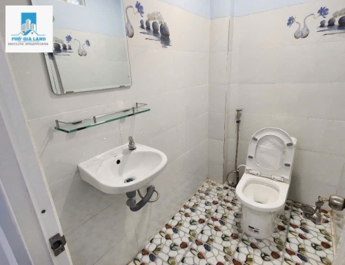 NHÀ 3 TẦNG - HUỲNH TẤN PHÁT - QUẬN 7 . 