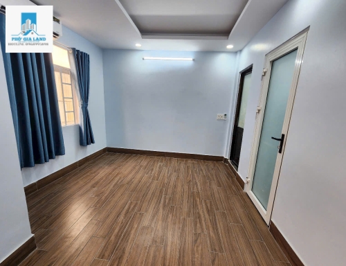 NHÀ 3 TẦNG - HUỲNH TẤN PHÁT - QUẬN 7 . 
