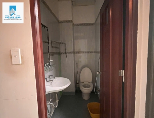 Cho thuê nhà nguyên căn 3,4x12,4m 1 trệt 2 lầu 4pn 3wc hẻm 1191 lê văn lương phước kiển nhà bè.