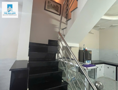 Cho thuê nhà nguyên căn 3,4x12,4m 1 trệt 2 lầu 4pn 3wc hẻm 1191 lê văn lương phước kiển nhà bè.