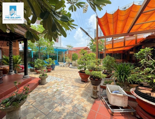 Cho thuê nhà vườn 650m² mặt tiền đường số KDC Nam Long Phú Thuận, Quận 7.